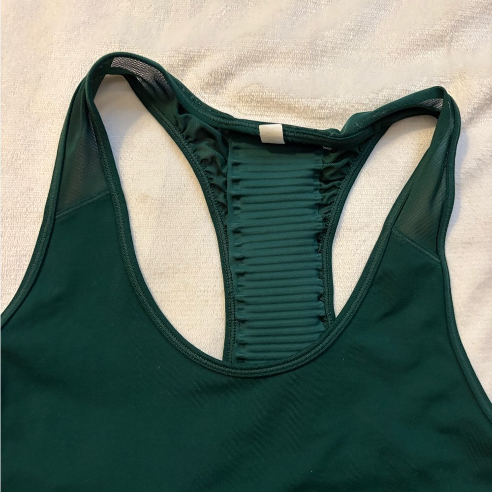 ATHLETA Bakasana Tank Dragonfly Green Size M Activewear | Workout | Fitness - Picture 4 of 10